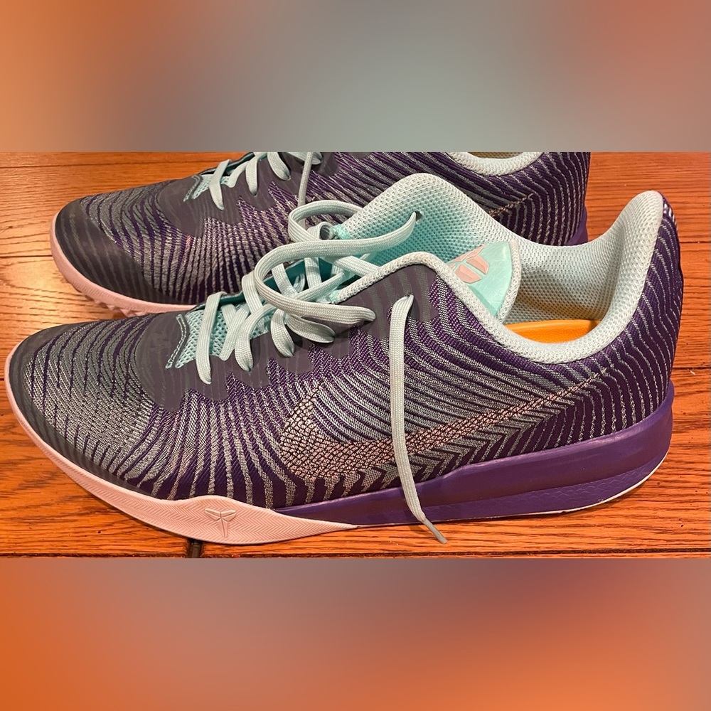 EUC NIKE Kobe Mentality 2, court purple/hyper-turquoise, size 12,sneakers